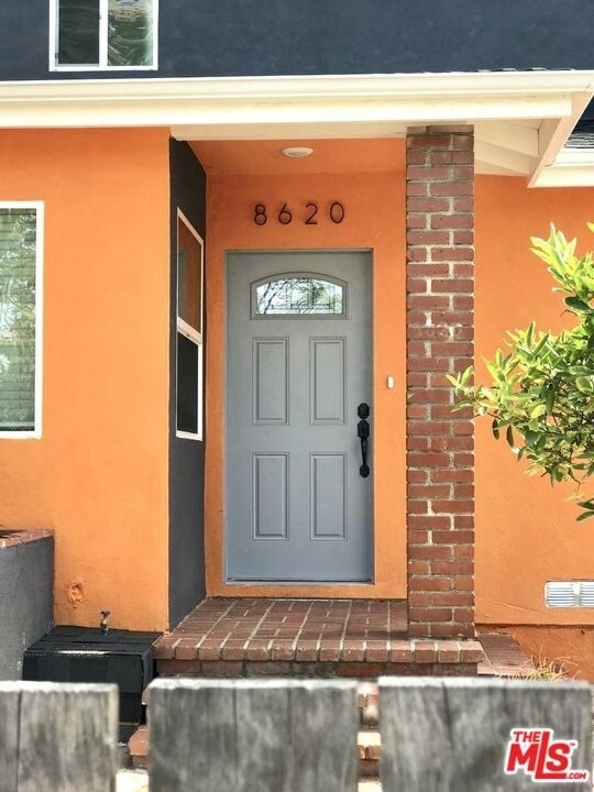 8620 Melvil Street - Photo 1