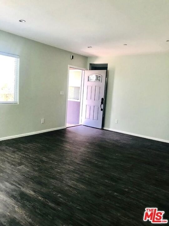 8620 Melvil Street - Photo 2