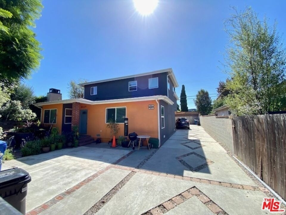 8620 Melvil Street - Photo 23