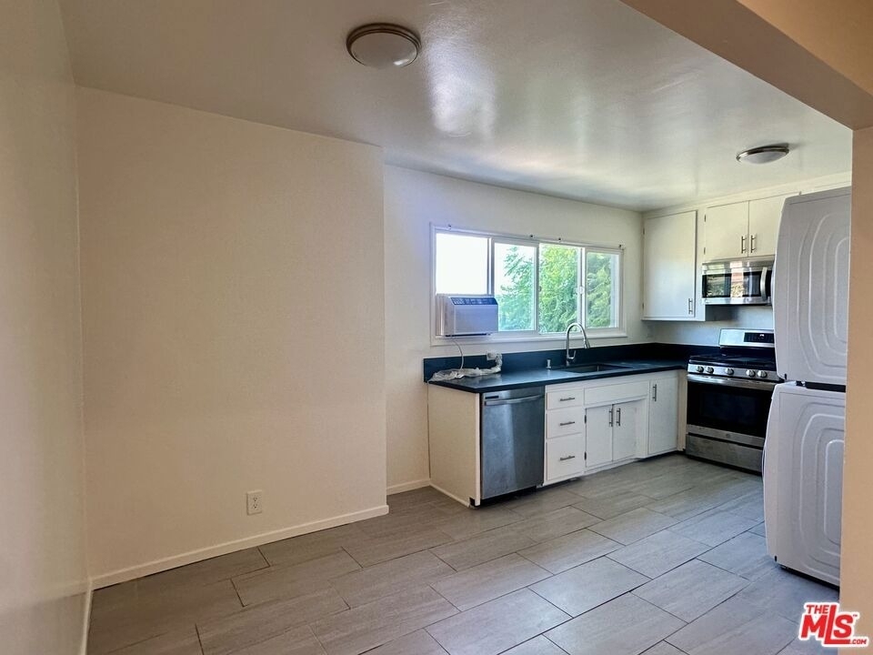 629 Hardin Drive - Photo 4