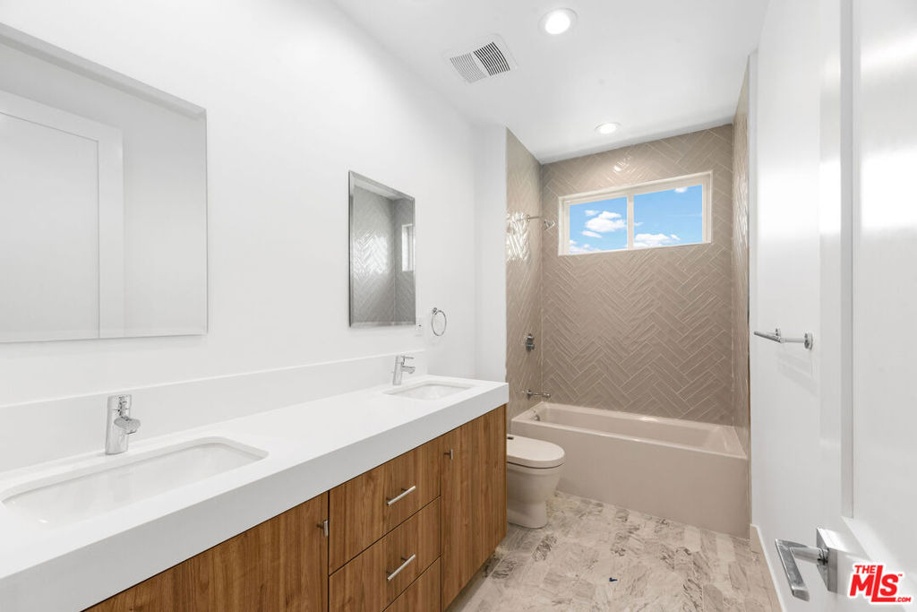 4120 Coolidge Avenue - Photo 9