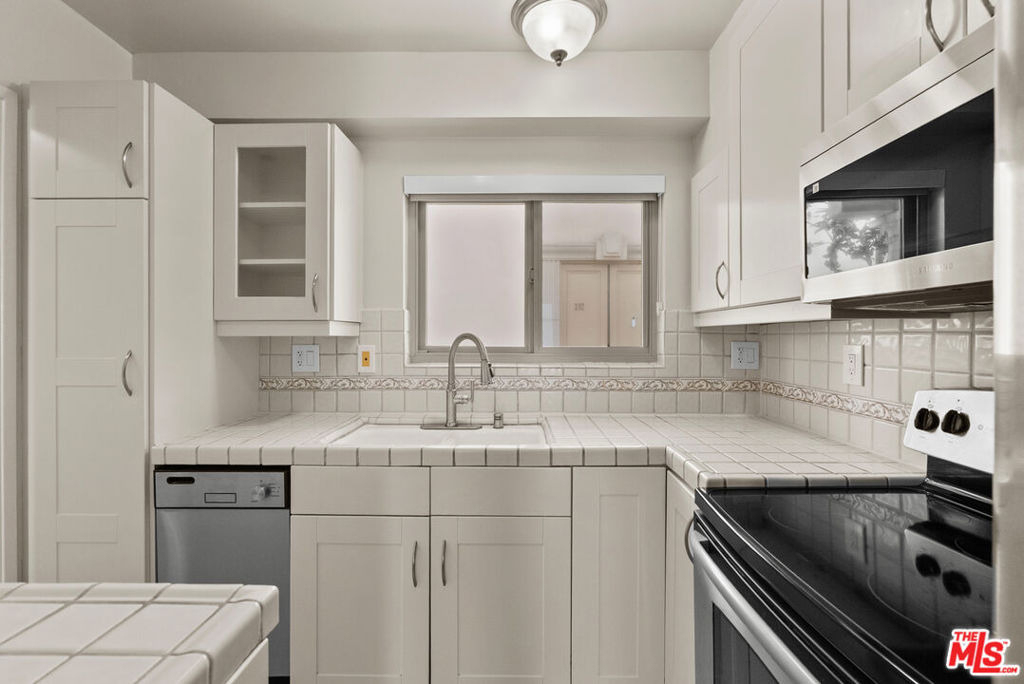 1000 S Westgate Avenue - Photo 10