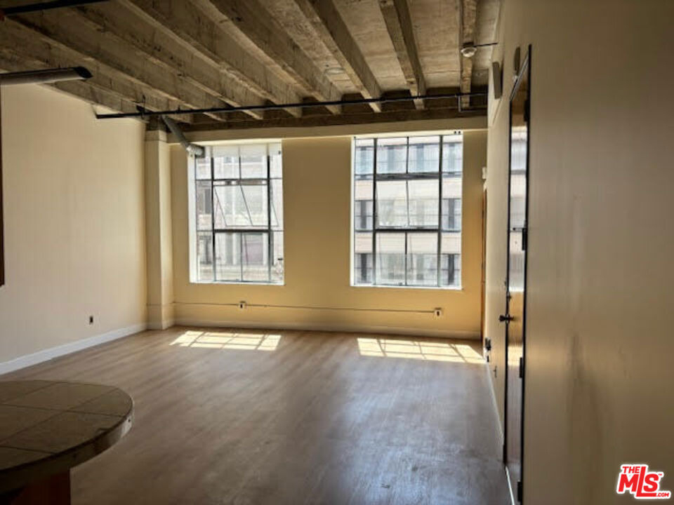 312 W 5th Street - Photo 9