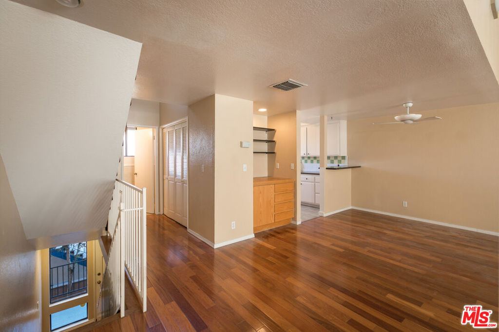 1914 11th Street - Photo 7