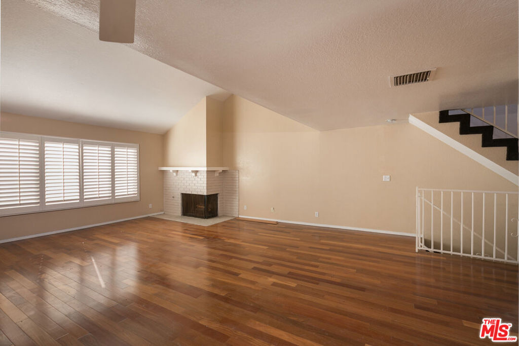 1914 11th Street - Photo 6