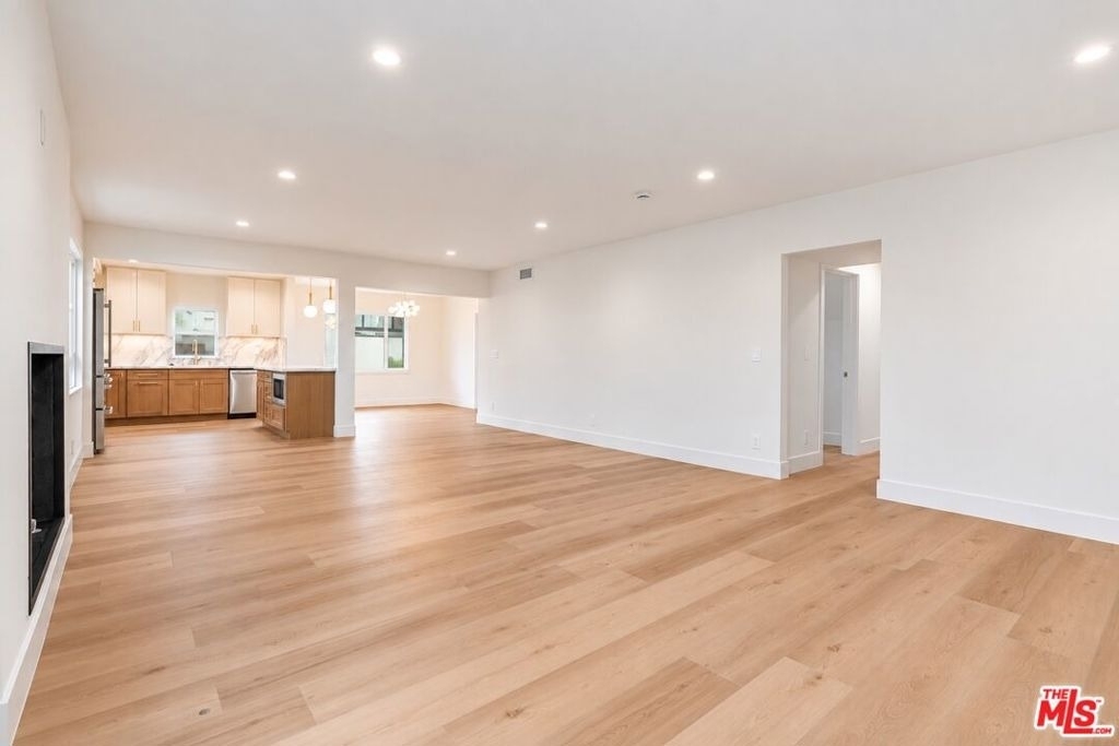 7964 Norton Avenue - Photo 7