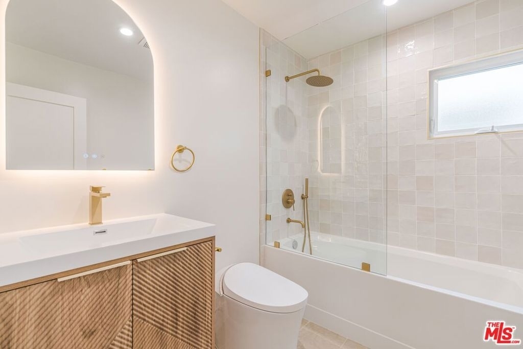 7964 Norton Avenue - Photo 16
