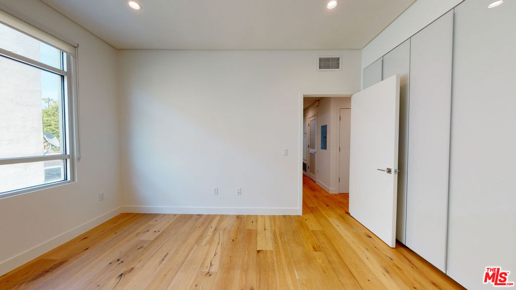 938 S Orange Grove Avenue - Photo 11