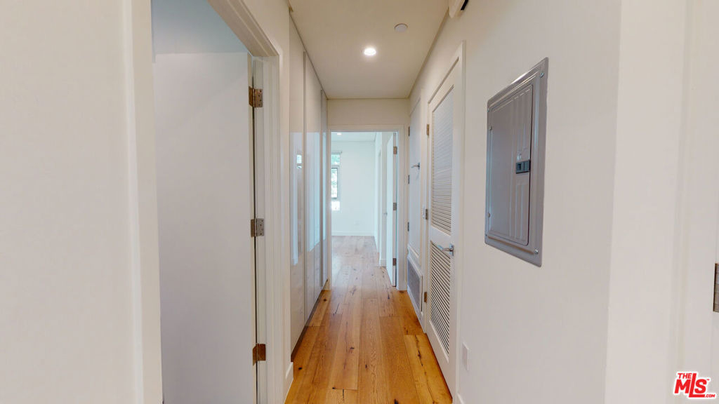938 S Orange Grove Avenue - Photo 12