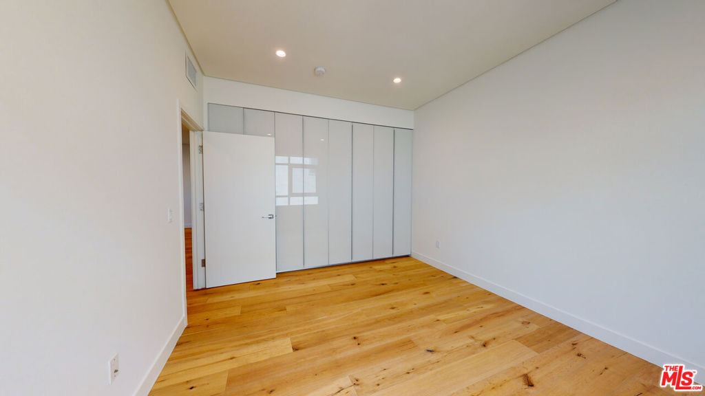 938 S Orange Grove Avenue - Photo 10