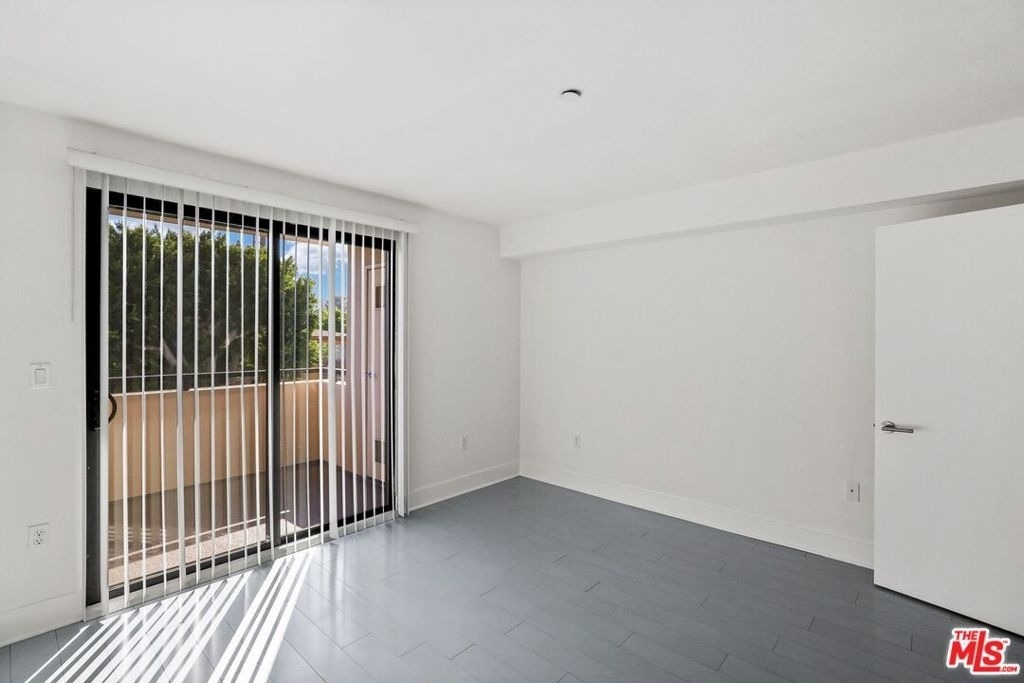 1518 Federal - Photo 7