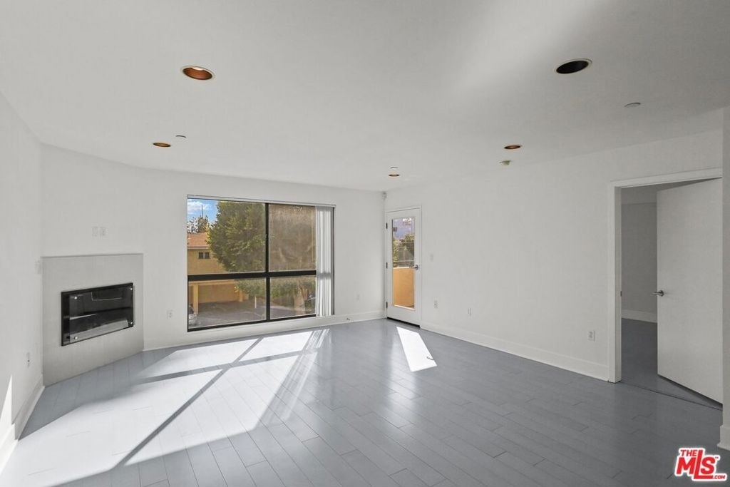 1518 Federal - Photo 4