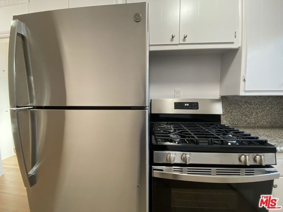 228 Idaho Avenue - Photo 6