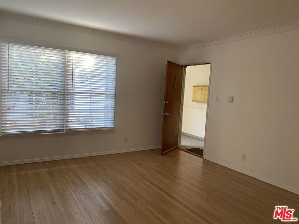 228 Idaho Avenue - Photo 5