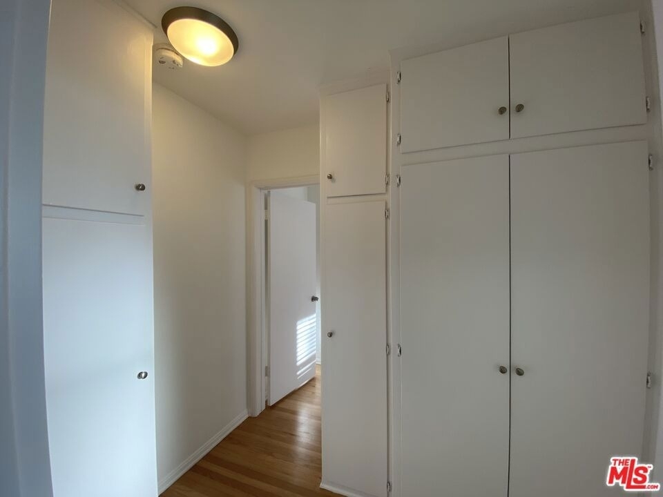 228 Idaho Avenue - Photo 2