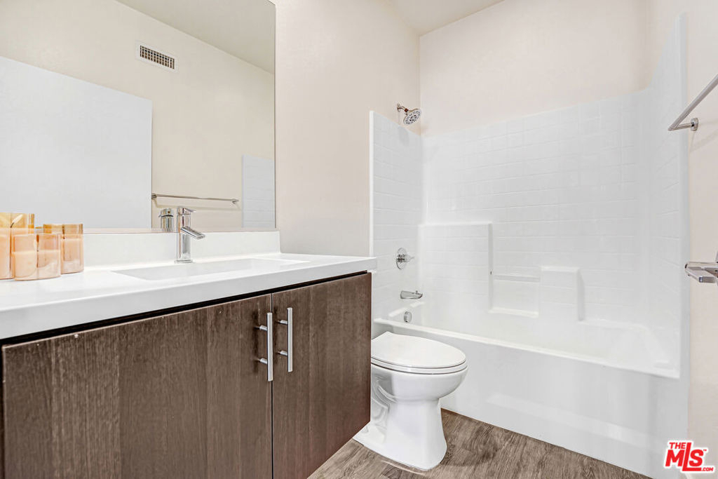 3945 Eagle Rock Boulevard - Photo 12
