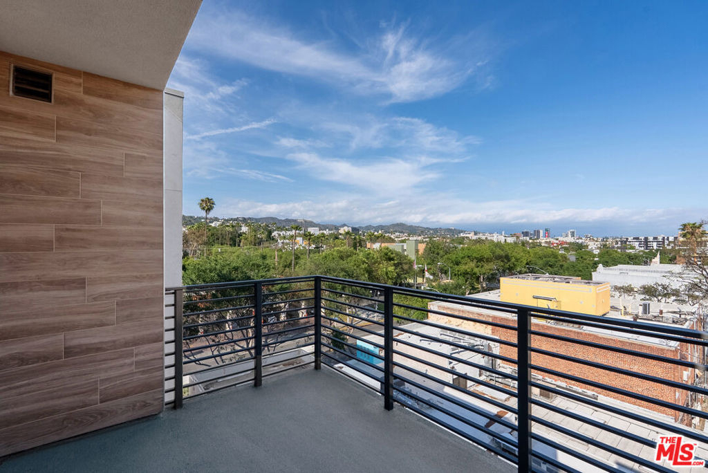 7428 Santa Monica Boulevard - Photo 3