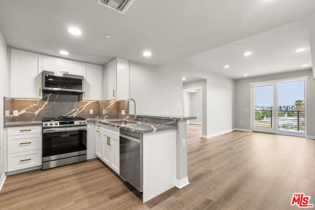 7428 Santa Monica Boulevard - Photo 0