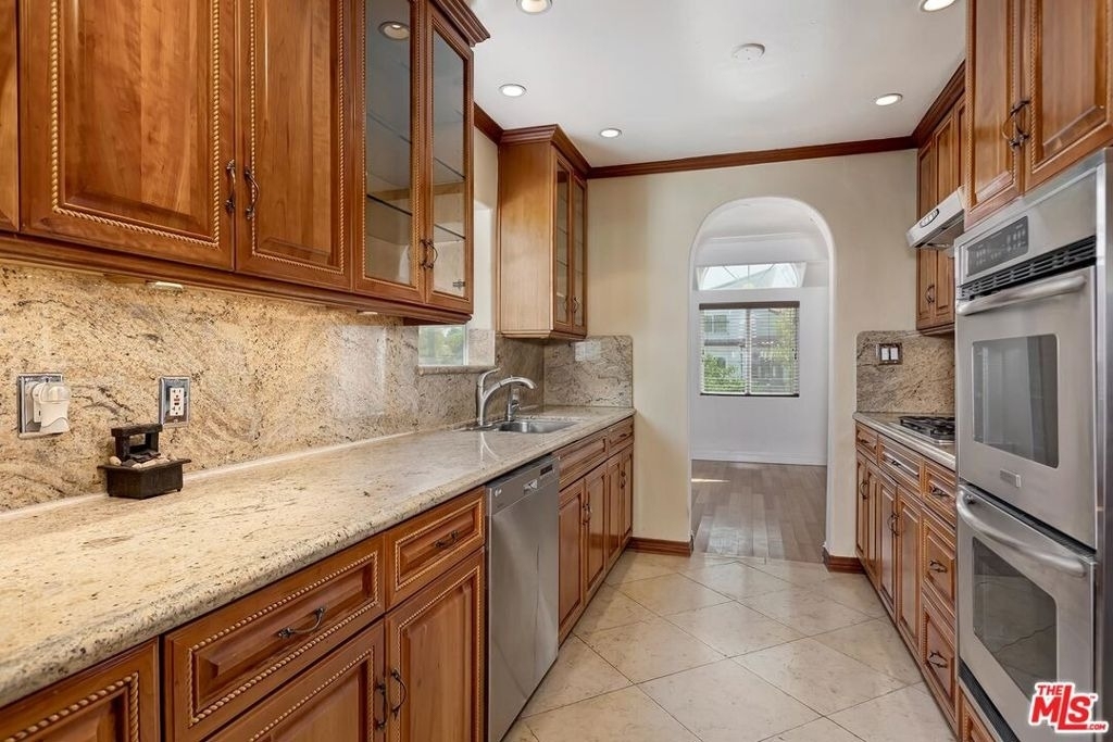 5049 Hesperia Avenue - Photo 14