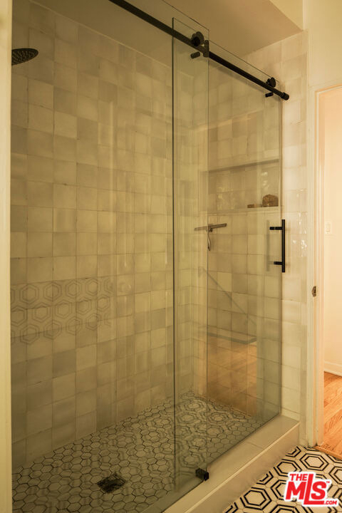 6051 Scenic Avenue - Photo 16