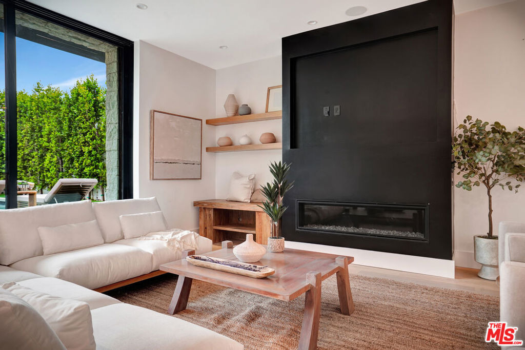 15602 Morrison Street - Photo 4