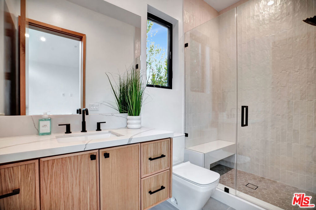 15602 Morrison Street - Photo 46