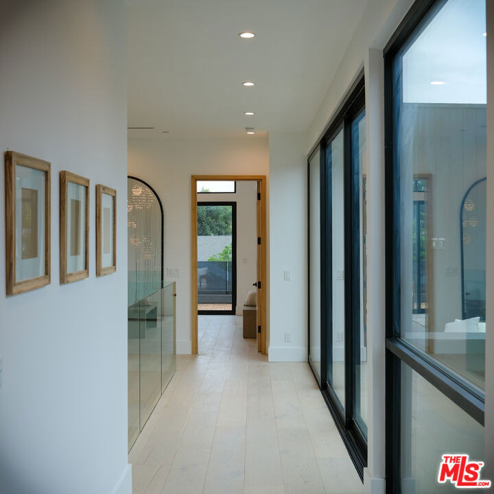 15602 Morrison Street - Photo 14