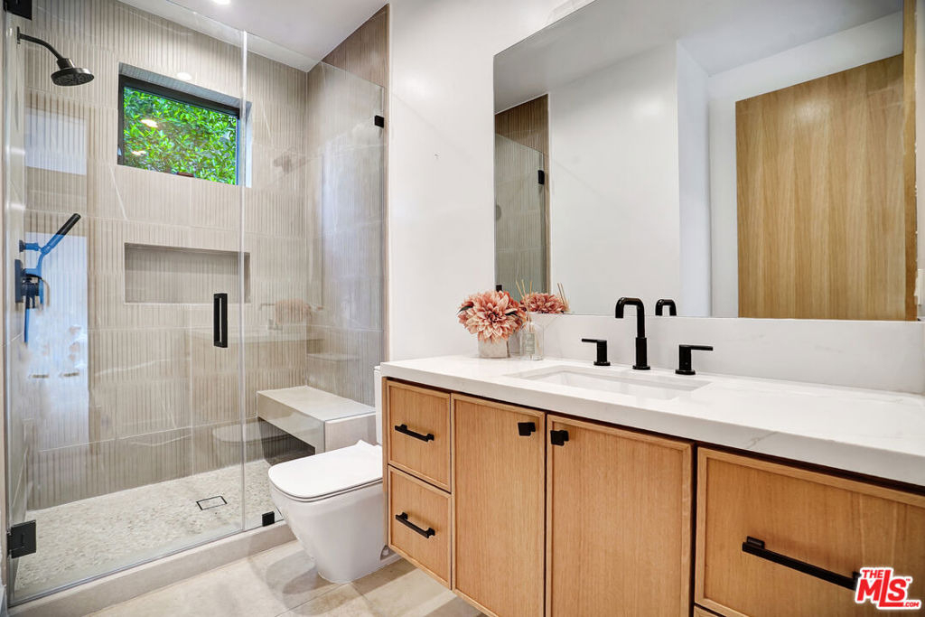 15602 Morrison Street - Photo 63