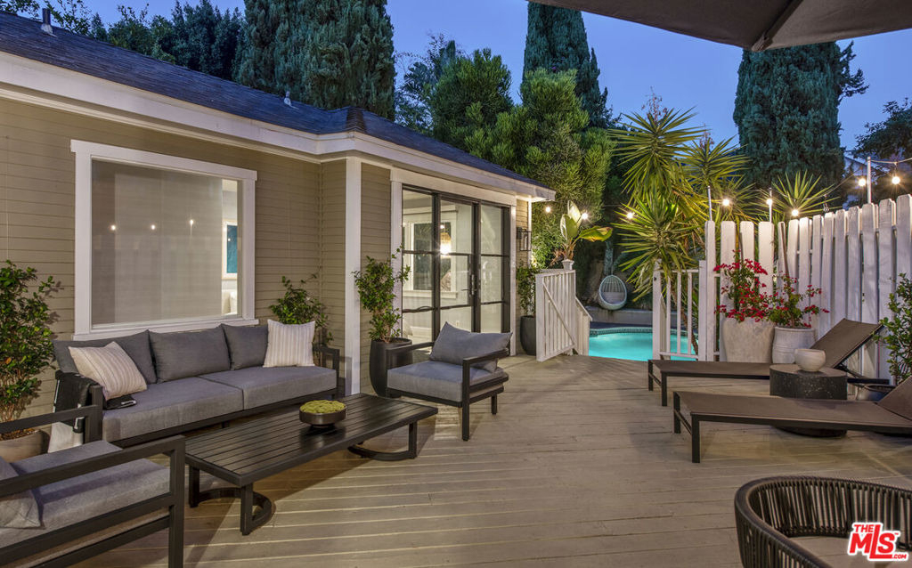 1736 N Sierra Bonita Avenue - Photo 13