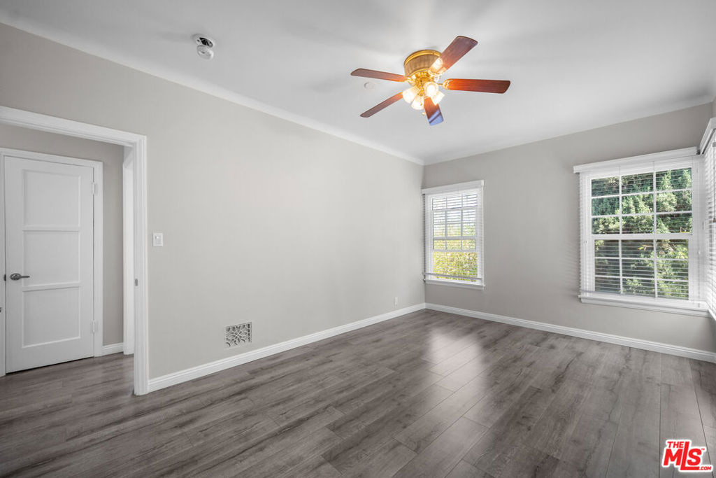 1221 4th Avenue - Photo 10