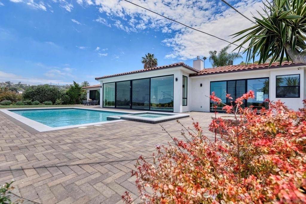 1168 Muirlands Vista Way - Photo 26
