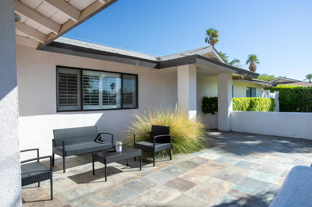 502 E Molino Road - Photo 2