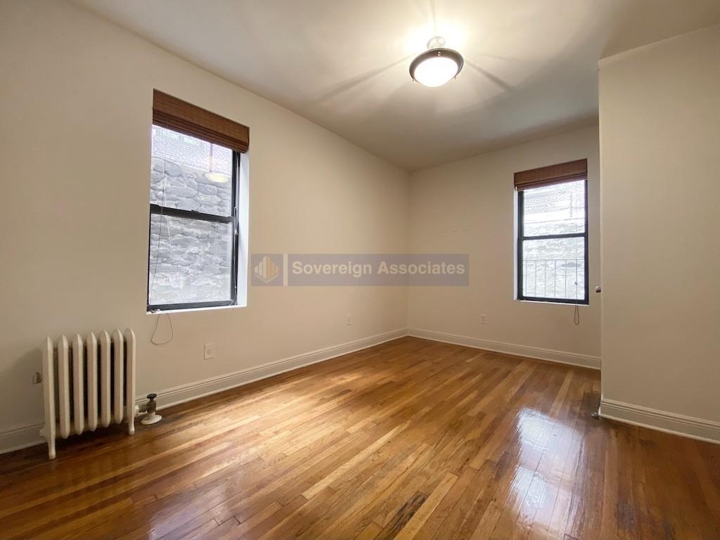 615 Fort Washington Avenue - Photo 0