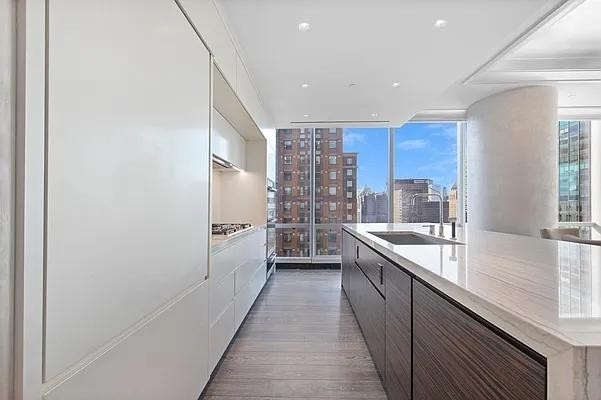 West 57th Street - Photo 4