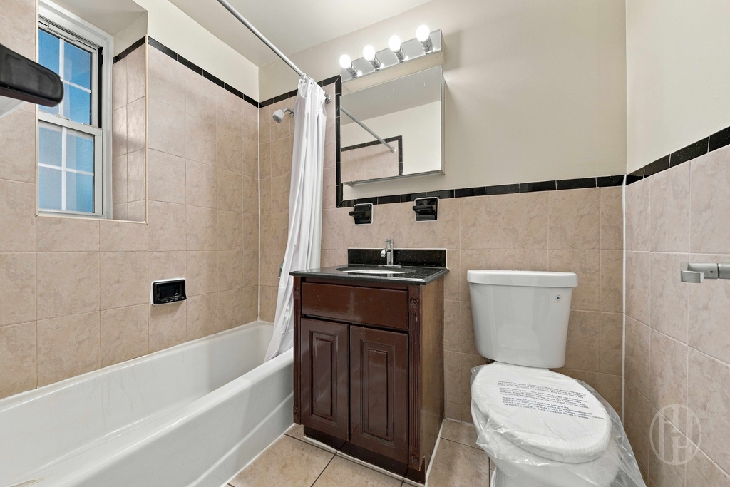 153rd Street - Photo 7