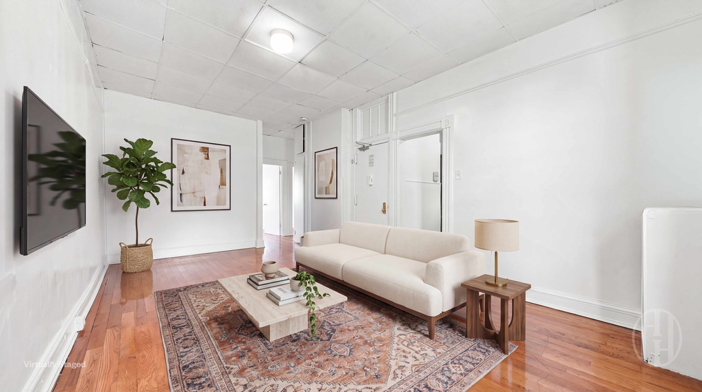87th Street - Photo 4