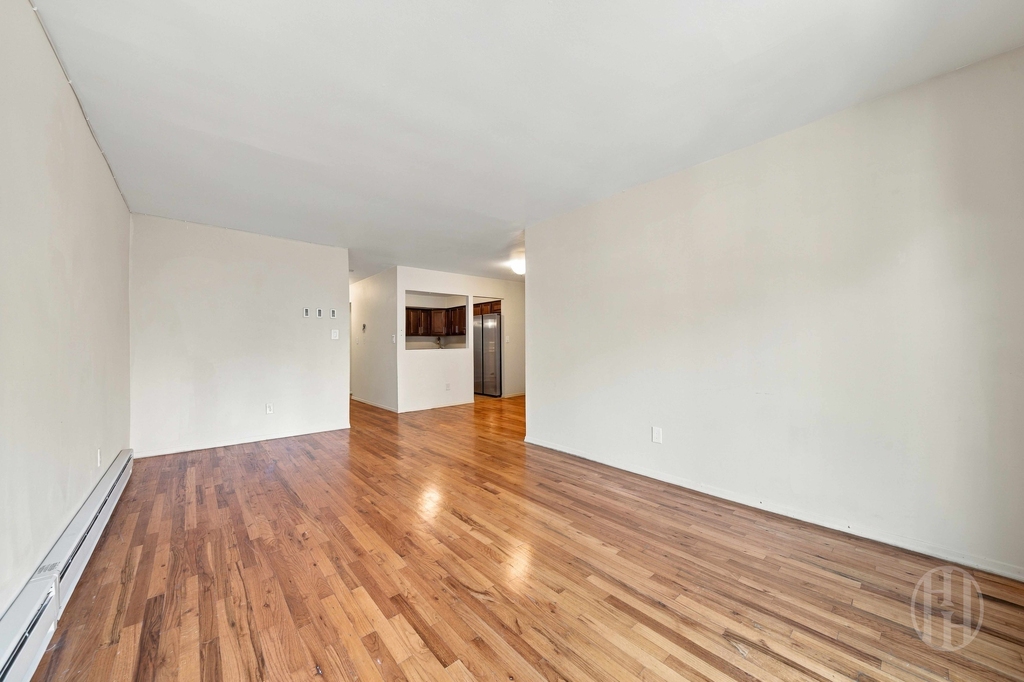 34th Avenue - Photo 6