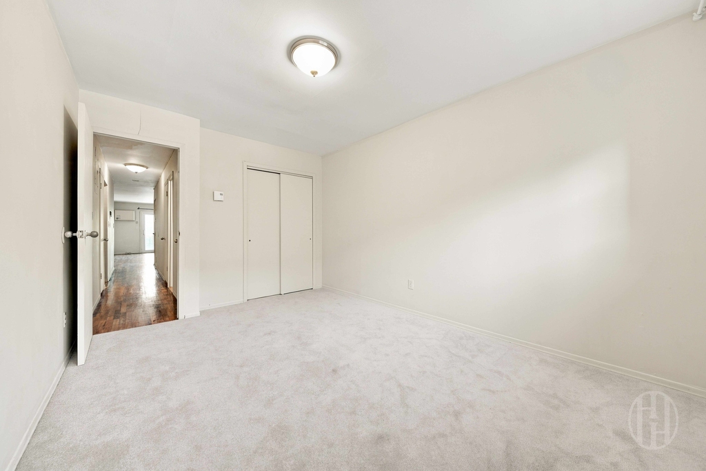 34th Avenue - Photo 13