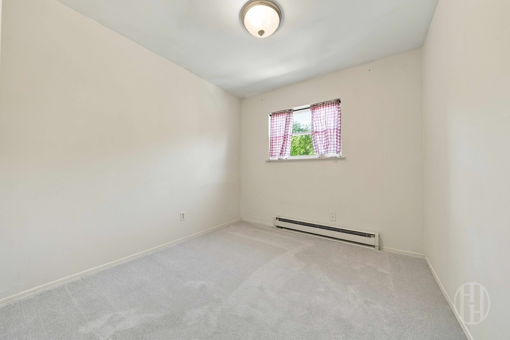 34th Avenue - Photo 11