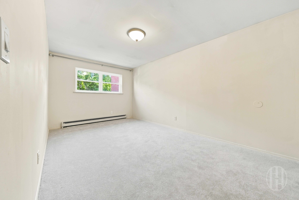 34th Avenue - Photo 8