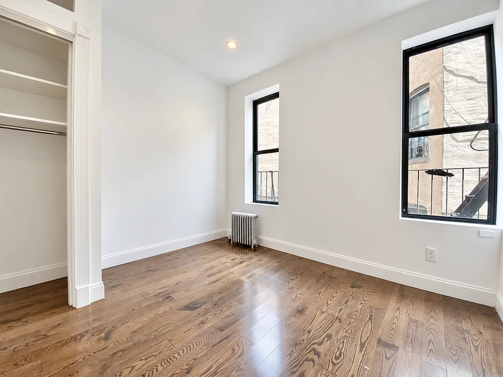 3620 Broadway - Photo 9
