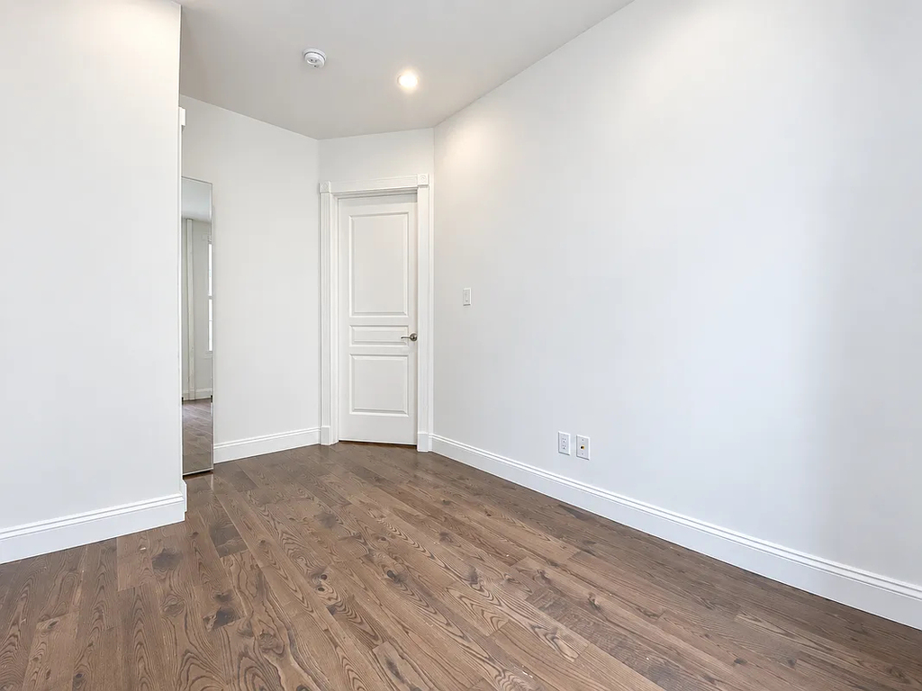 3620 Broadway - Photo 7