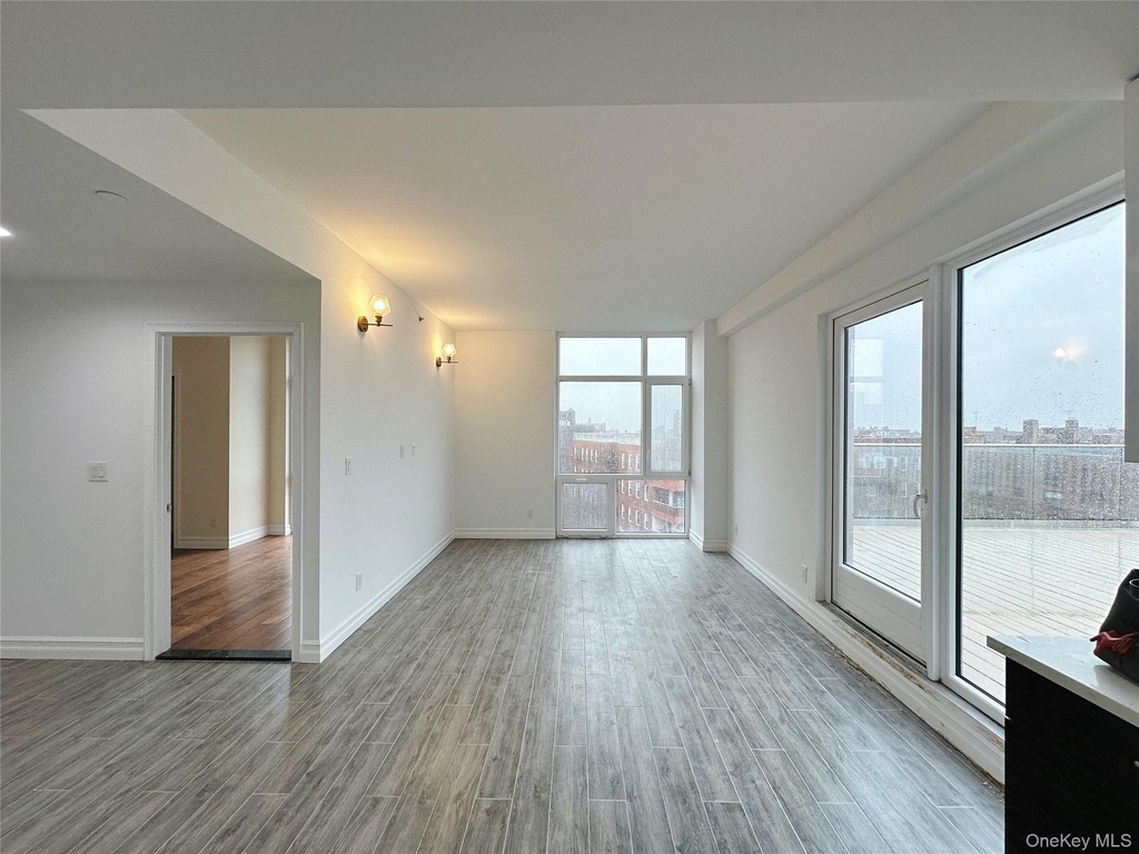 65-18 Austin Street - Photo 4