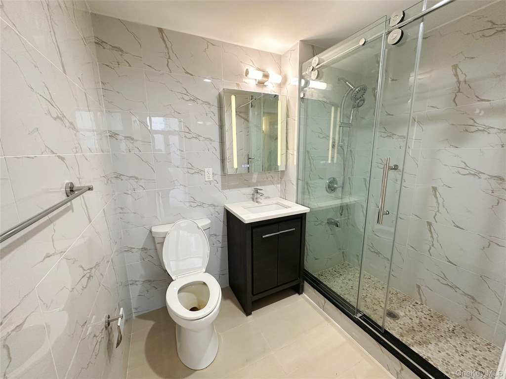 65-18 Austin Street - Photo 7