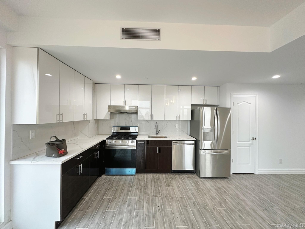 65-18 Austin Street - Photo 6