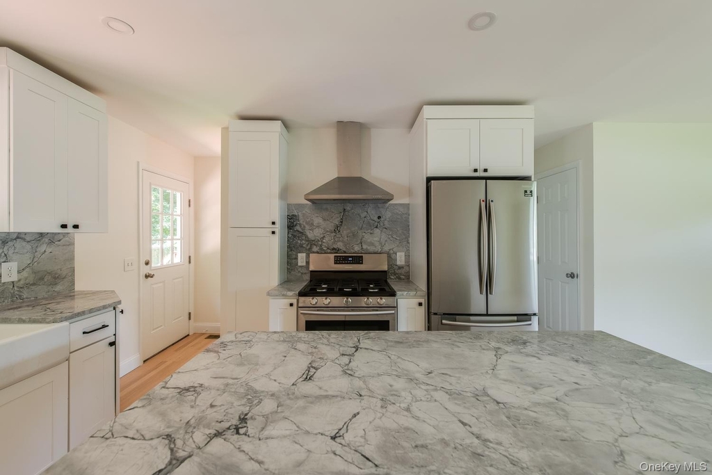16 Trinity Place - Photo 8