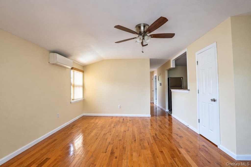 13314 142nd Street - Photo 1