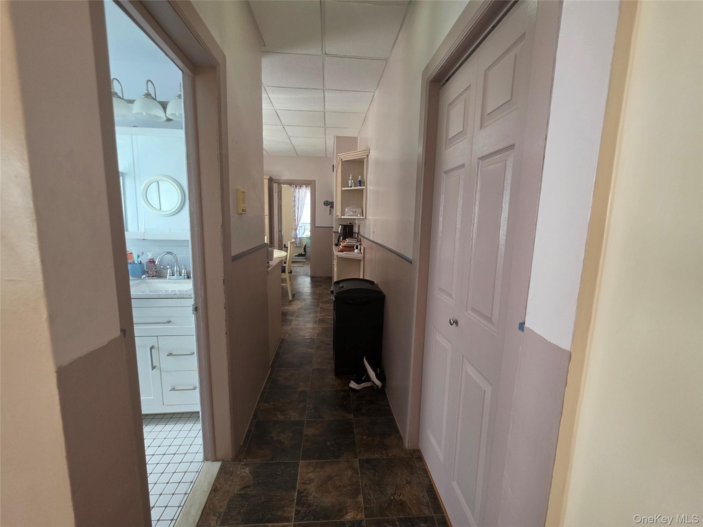 51 Tower - Photo 16
