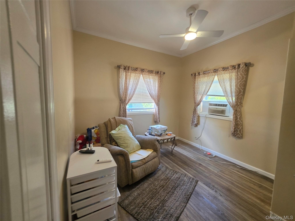 51 Tower - Photo 20
