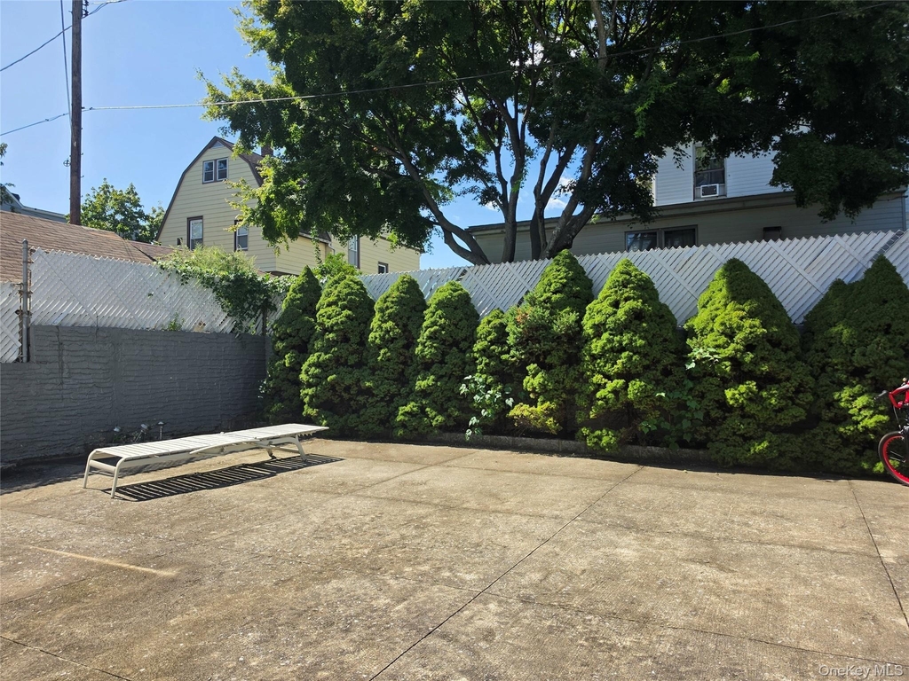 51 Tower - Photo 26